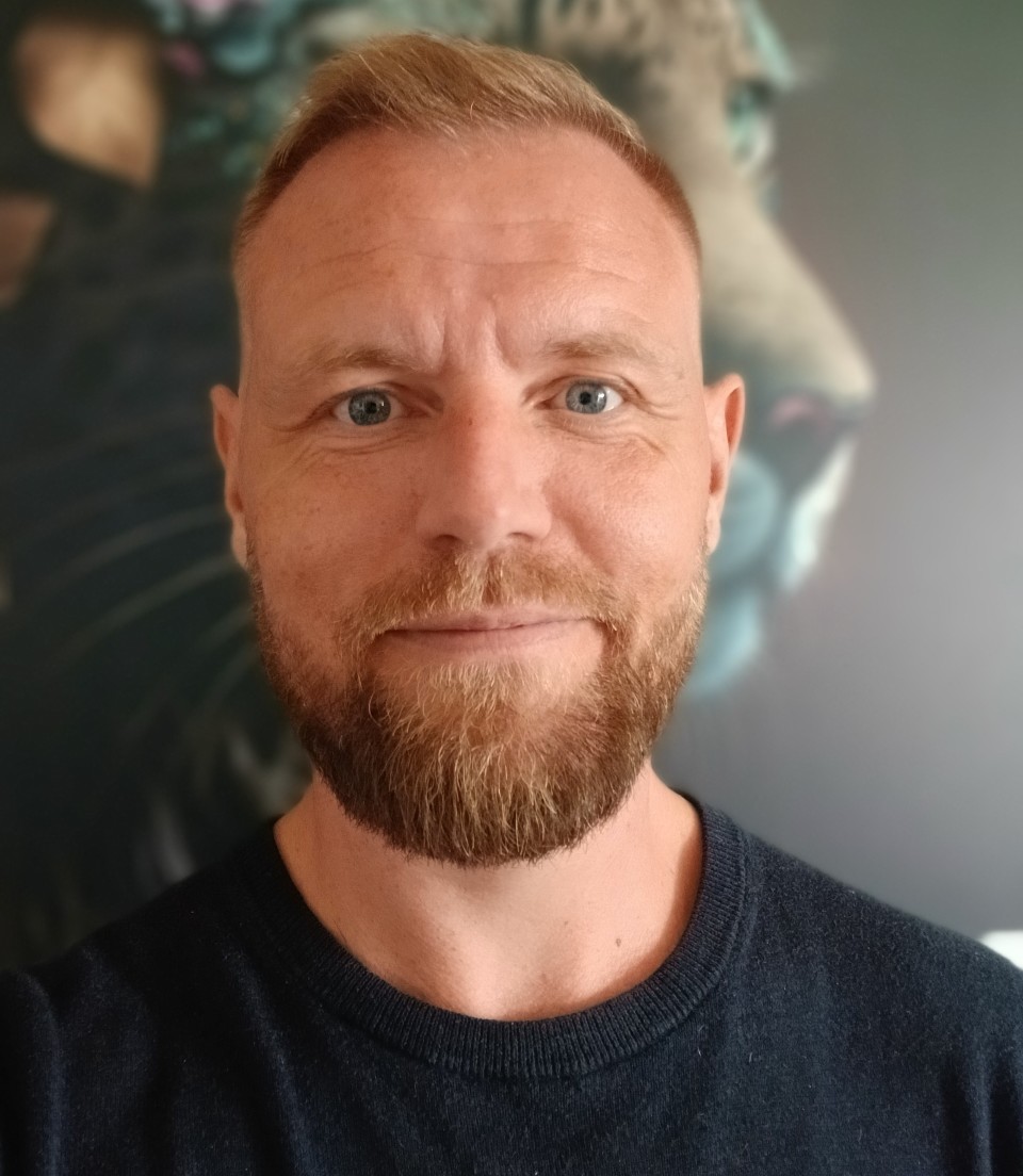 Portrætfoto af psykolog Mick Holt